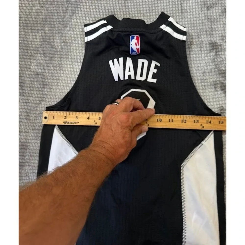 Adidas‎ Miami Heat Dwyane Wade 3 Swingman Jersey Back In Black Out White Boys S.